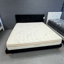 King Bed Frame With Mattress 