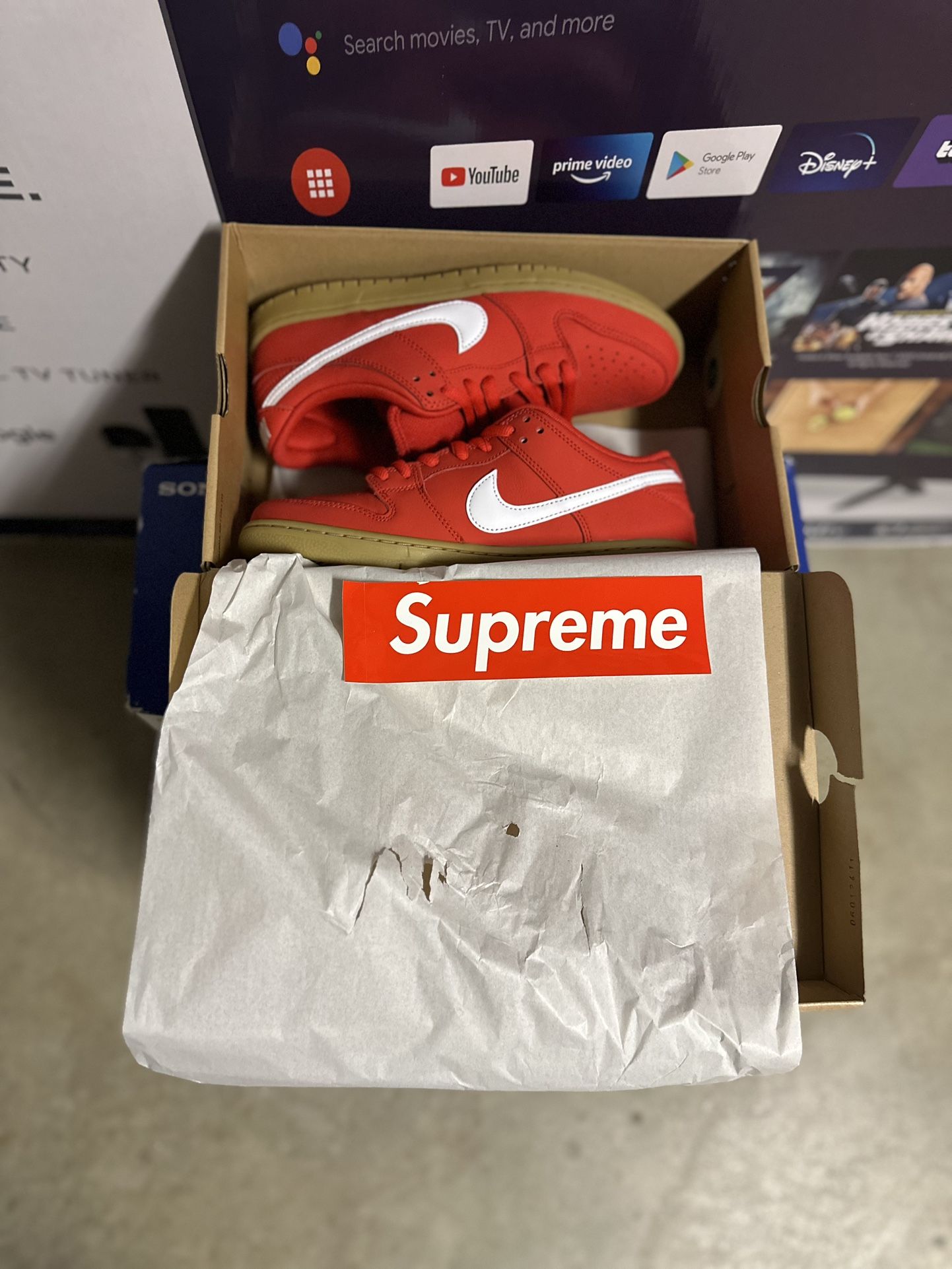 Nike Dunk SB Red Gum 