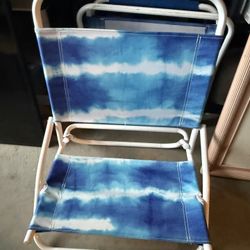 beach chairs 