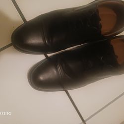 Men's dress shoes size 12