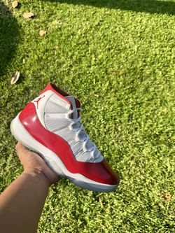 Air Jordan 11 Cherry
