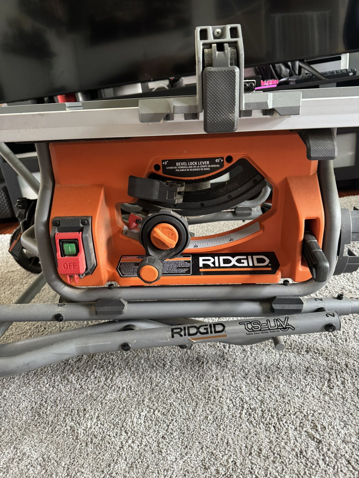 RIDGID Table Saw