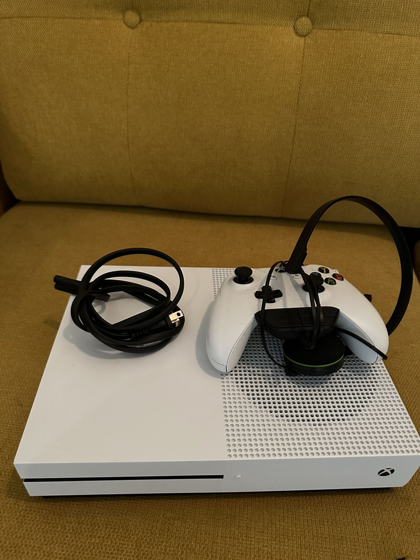 X Box One S for Sale in Los Angeles, CA OfferUp