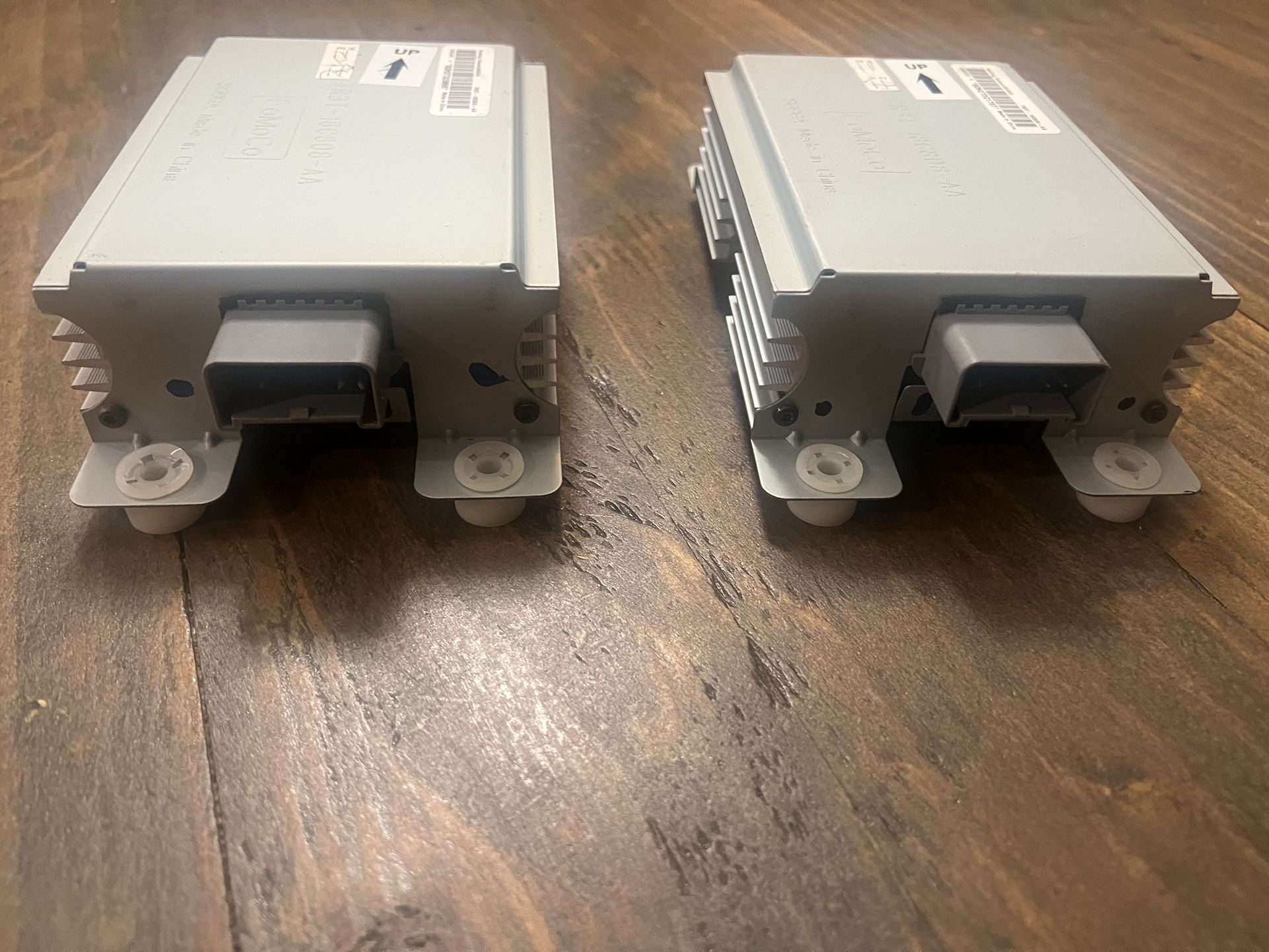 05 06 07 08 09 FORD MUSTANG GT AMP SMALL SHAKER AMPLIFIER 4R3T-18C808-AC