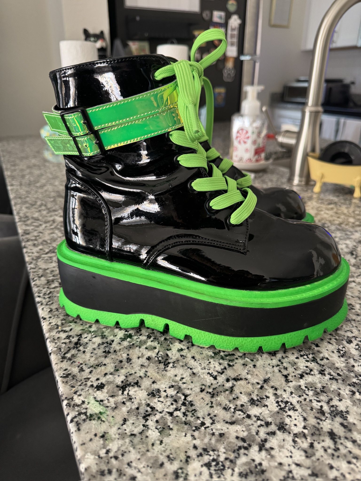 Demonia Slacker-52 Boots