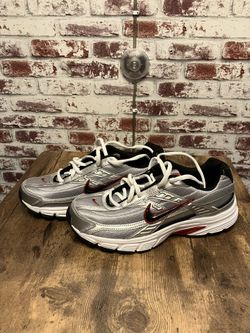 Nike initiator sneakers 