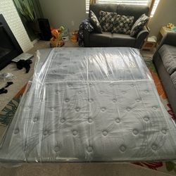 Avenco Cal King Memory Foam 10 Inch Medium Firm Mattress