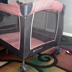 Baby Trend Play Pen