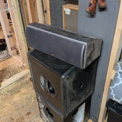 Polk Audio Center Channel Speaker. Sounds Great!! 