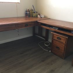 High Quality Solid Wood Office Desk