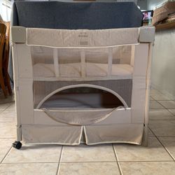 Arms Reach Co-Sleeper