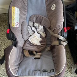 Graco infant Car Seat