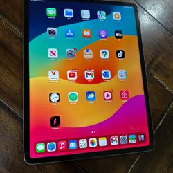 IPAD PRO 12.9” 256GB WIFI & CELLULAR UNLOCKED  LIKE BRAND NEW 