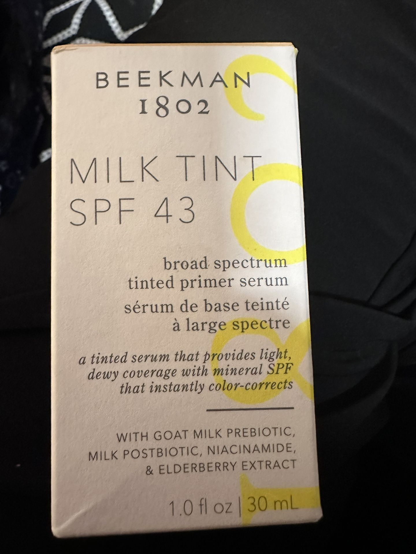 Beekman 1802 Milk Tint Face SPF 43 - Oxybenzone Free - 1 oz - Tinted Mineral Sunscreen, Makeup Primer & Moisturizer - Blends Seamlessly - Good for Sen