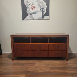 Media Center TV stand