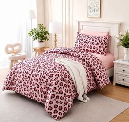 Comforter Set Twin Size Cheetah Leopard Print, Bed in a Bag Twin Size 2 Pieces Bedding Set, Sexy Comforter with 1 Pillowcase for All Season 68” x 90"