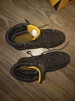 Used dewalt boots