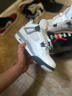 Jordan 4s men size 7