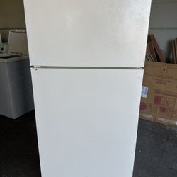Bisque apartment refrigerator can deliver 