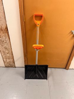 Snow Shovel, new