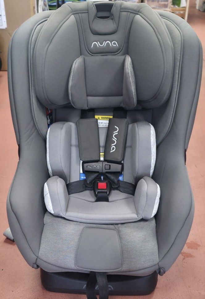 Nuna Rava Convertible Car Seat W Newborn Insert