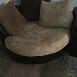 Round Couch 
