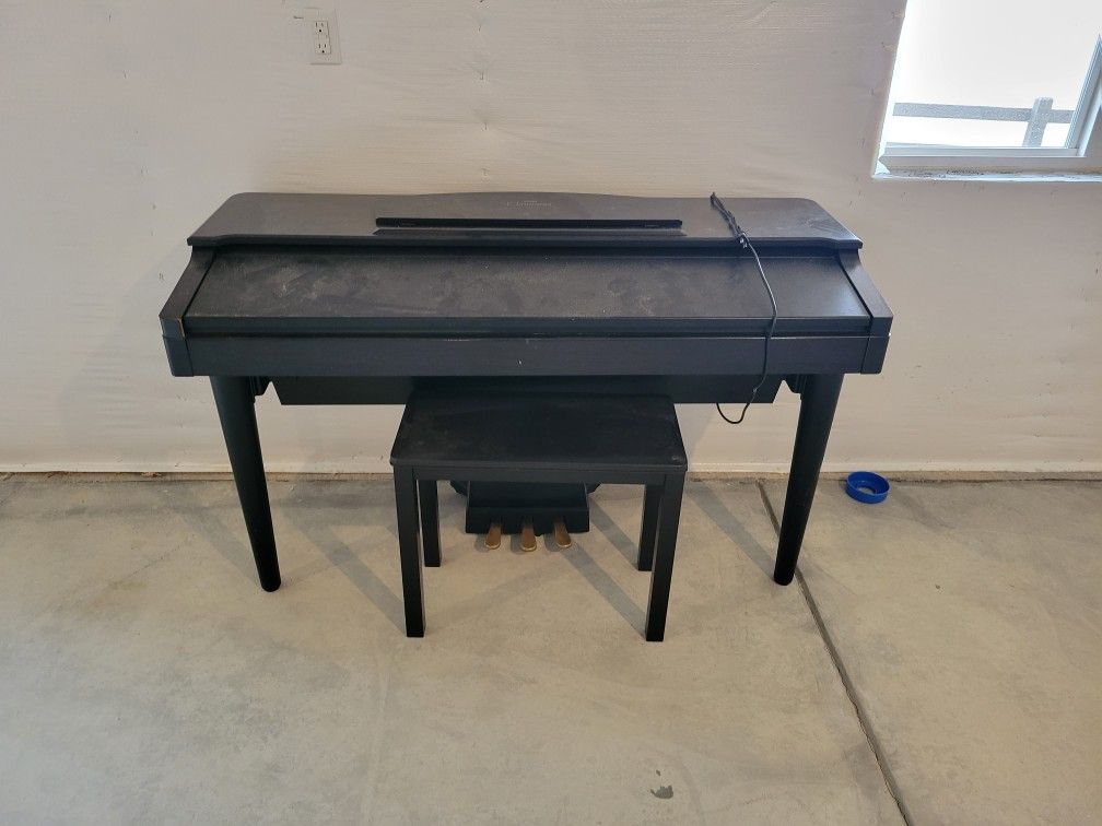 Yamaha Clavinova CVP-94 Piano Keyboard