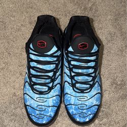 Nike air max plus shark attack