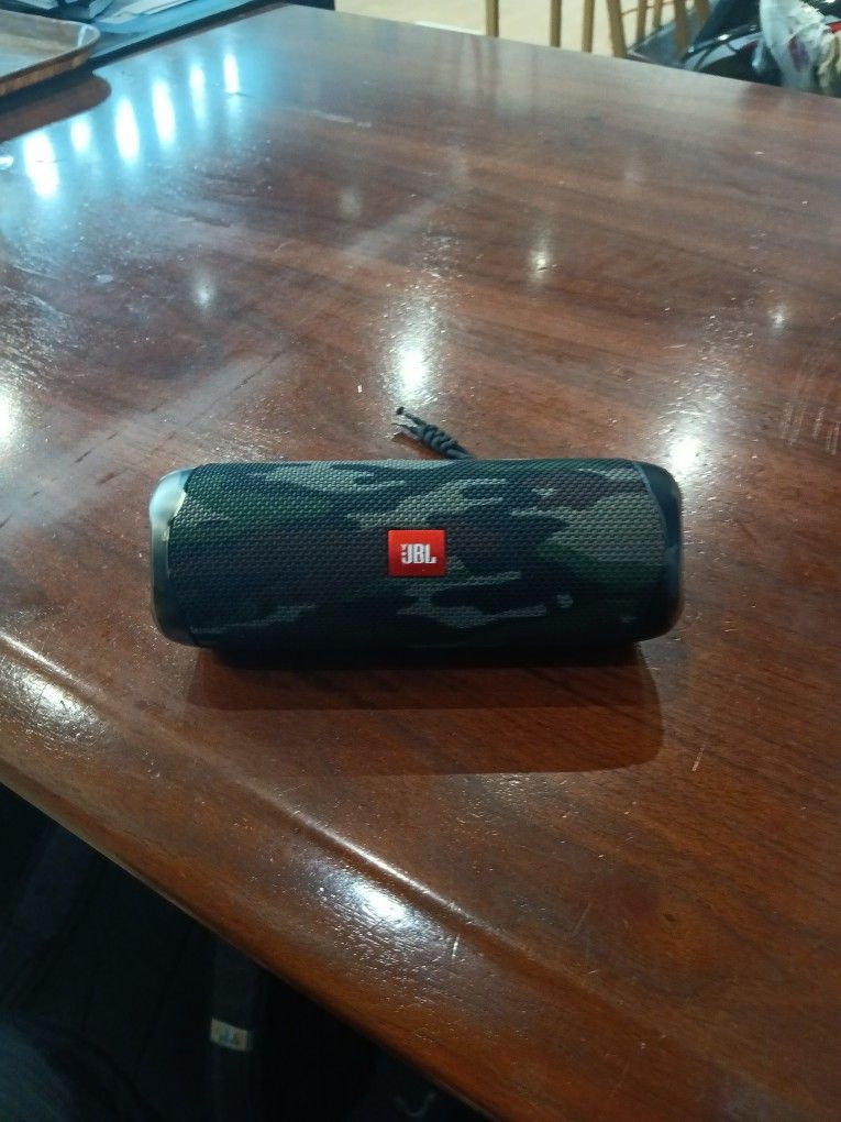 JBL 5Flip Bluetooth Speaker
