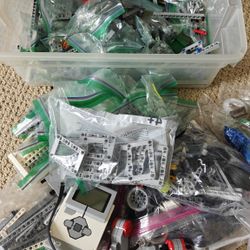 Legos Including Two Motors And Mindstorm V3