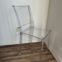 Clear Acrylic Chair 
