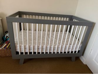 Babyletto grey and white crib