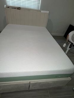 Queen bed frame & mattress