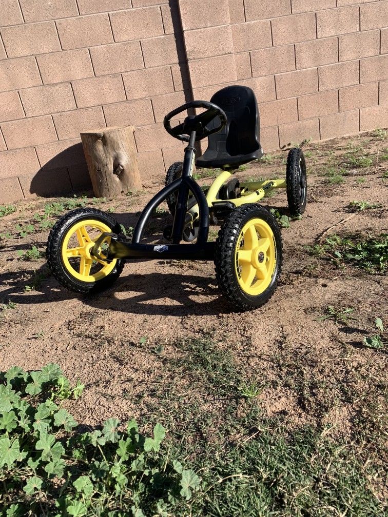 BERG BUDDY CROSS KIDS PEDAL GO KART