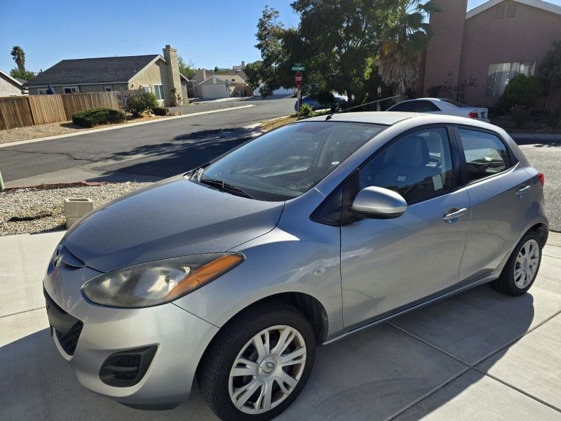 2013 Mazda Mazda2