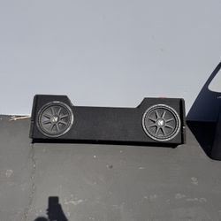 SUBWOOFER- KICKER