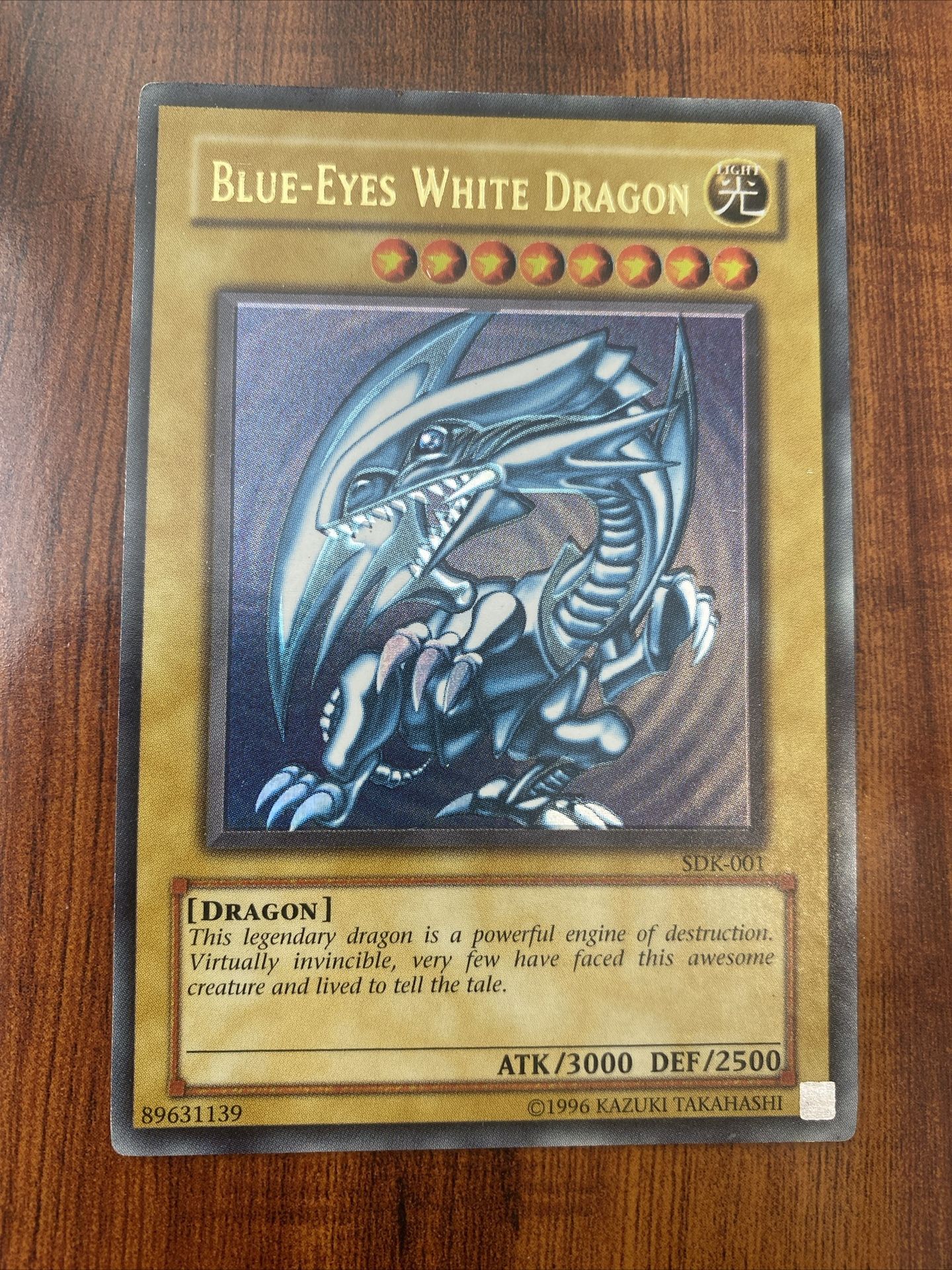 Yugioh Blue-Eyes White Dragon SDK-001 Ultra Rare Unlimited Damaged