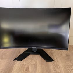 Gigabyte MP32UC Gaming Monitor