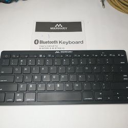 Blue tooth Keyboard Extra Slim Full Size QWERTY keys