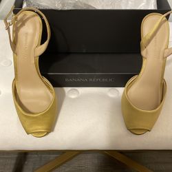 New Banana Republic High Heels Size 5 1/2