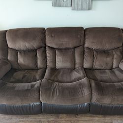 Comfortable Reclining Couch