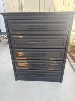 Free Dresser