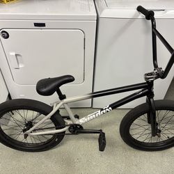 Sunday Forecaster BMX Bike 100% Chromoly Frame  21” top tube length 20” wheels cult kink