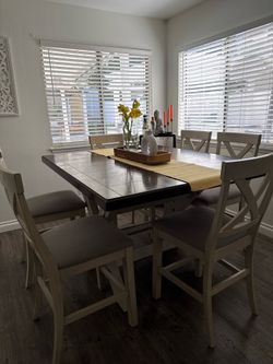 Solid Wood Dining Table Set with Extension Leaf – Seats Up to 8