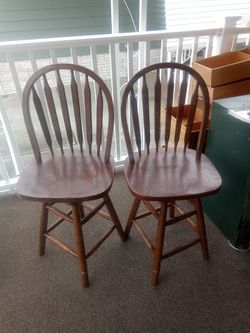 Spinning stools
