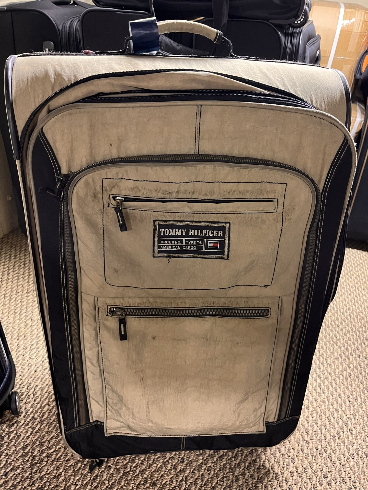 Carry on luggage, large 28' luggage, Duffle bag with wheels 