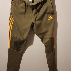 Mens Adidas Joggers Green And Yellow Size L