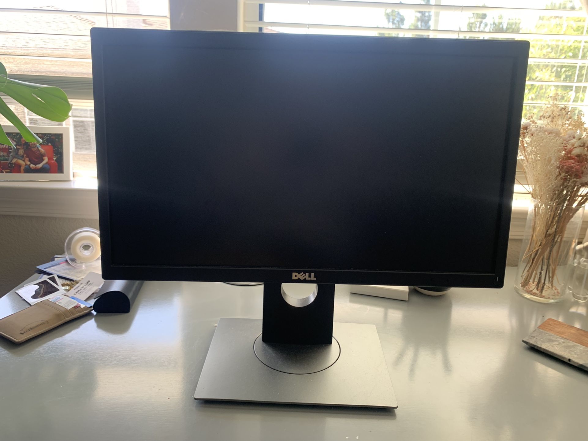 Dell Computer Monitor 