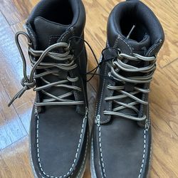 NWT IZOD men’s memory foam lace up boots size 8