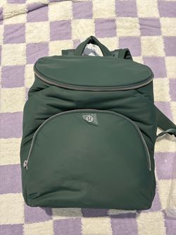 Lululemon new parent backpack